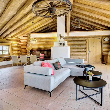 Gut Edelweiss Апартаменты *