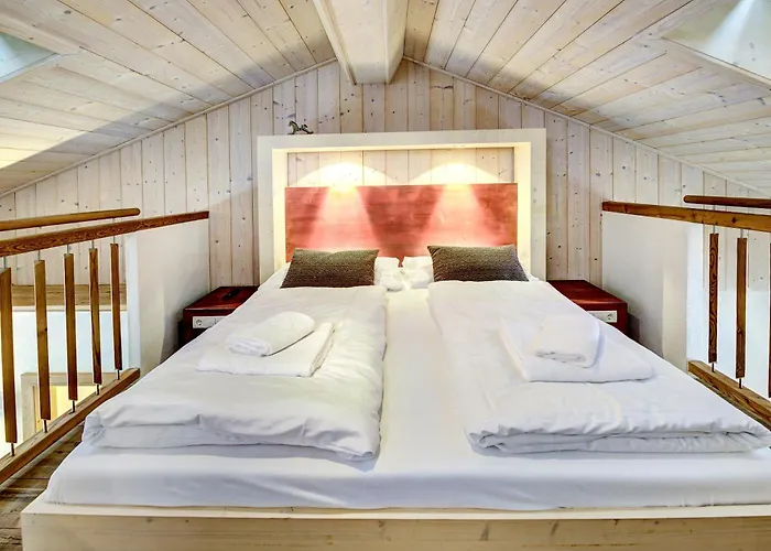 Gut Edelweiss Апартаменты *